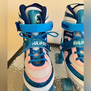 SULIFEEL Rainbow Unicorn  Light up Roller Skates 
Girls Boys for Kids
Sz 3 or 13